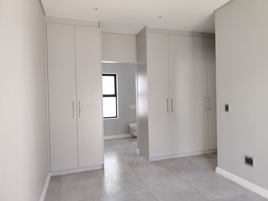 3 Bedroom Property for Sale in Croydon Western Cape